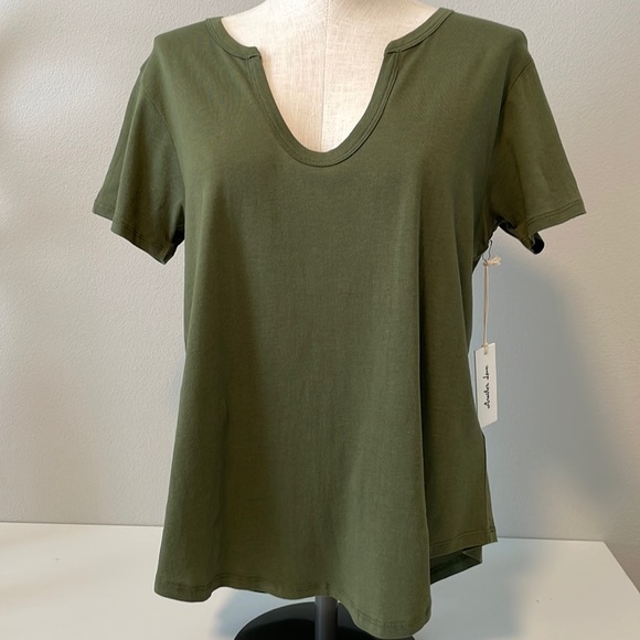 Another Love Tops - NWT Another Love short sleeve green tee